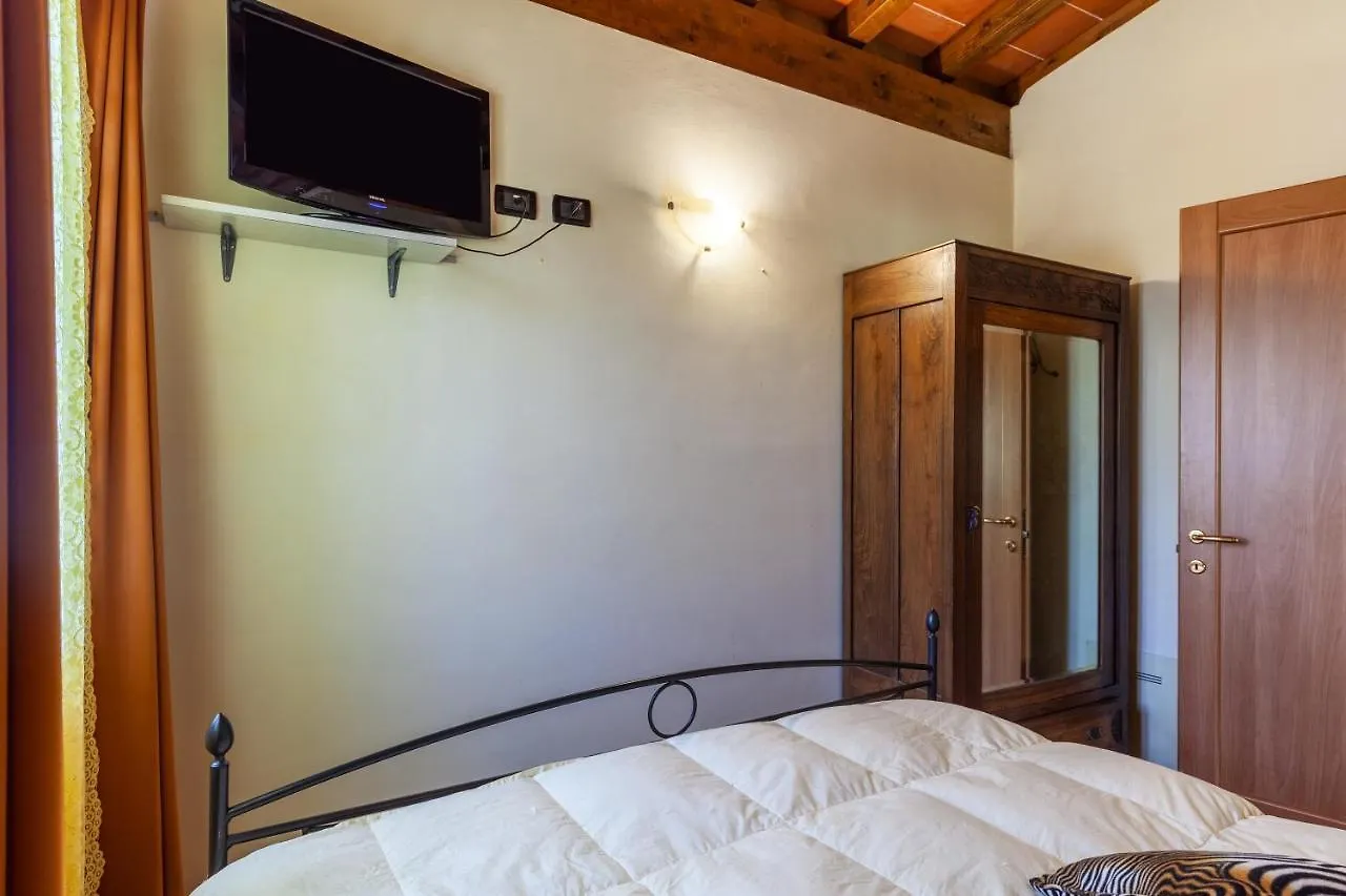 Villa Casina Del Glicine à Massa  Hébergement de vacances Massa (Tuscany)