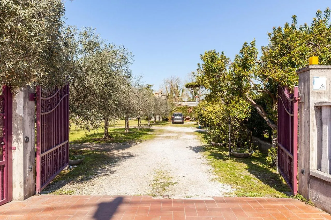 Villa Casina Del Glicine à Massa  Massa (Tuscany)