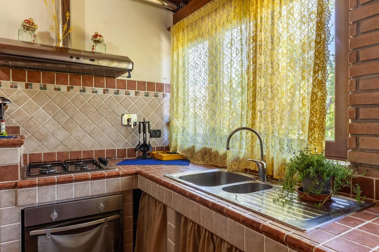 Holiday home Casina Del Glicine Villa Massa