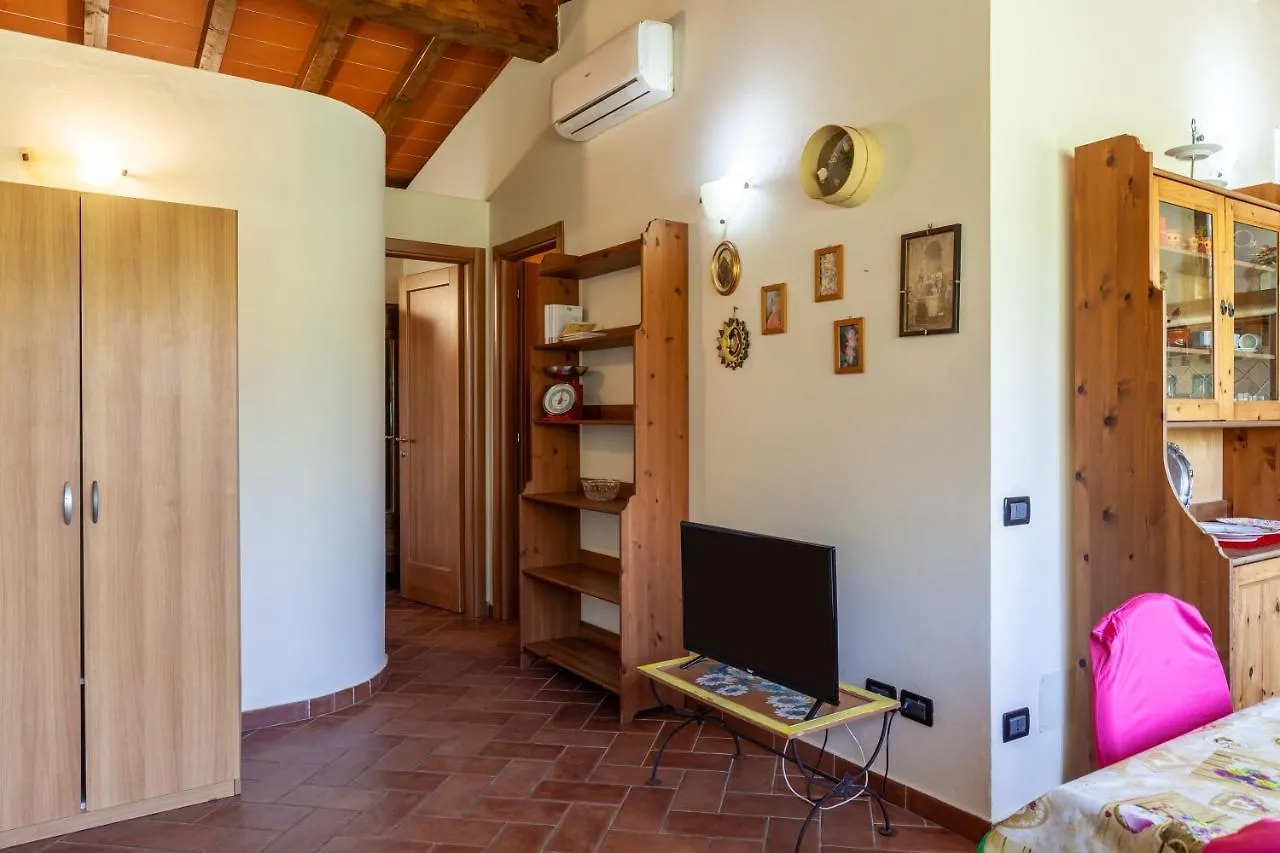 Casina Del Glicine Villa Massa  Holiday home Massa (Tuscany)